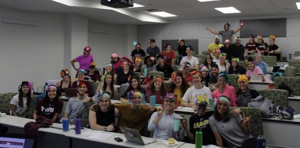 BriannaSweetSPT's tweet photo. This month our DPT class made headbands for #brookesblossominghope benefiting children battling cancer. #PTFam @NationalPTMonth https://t.co/QXy6PQJxNJ