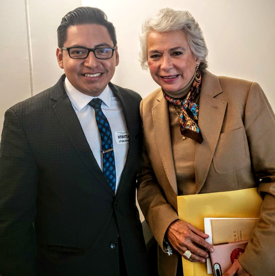 JesusGHerreraP's tweet photo. En reunión con la senadora @M_OlgaSCordero próxima titular de @SEGOBMX,  dialogamos sobre los retos de la #DefensaPública en México y trazamos una ruta de trabajo desde la @defensoria_oax y la Asociación  Nacional de Defensorías Públicas Estatales. 
@alejandromurat https://t.co/evjJVQOlEU