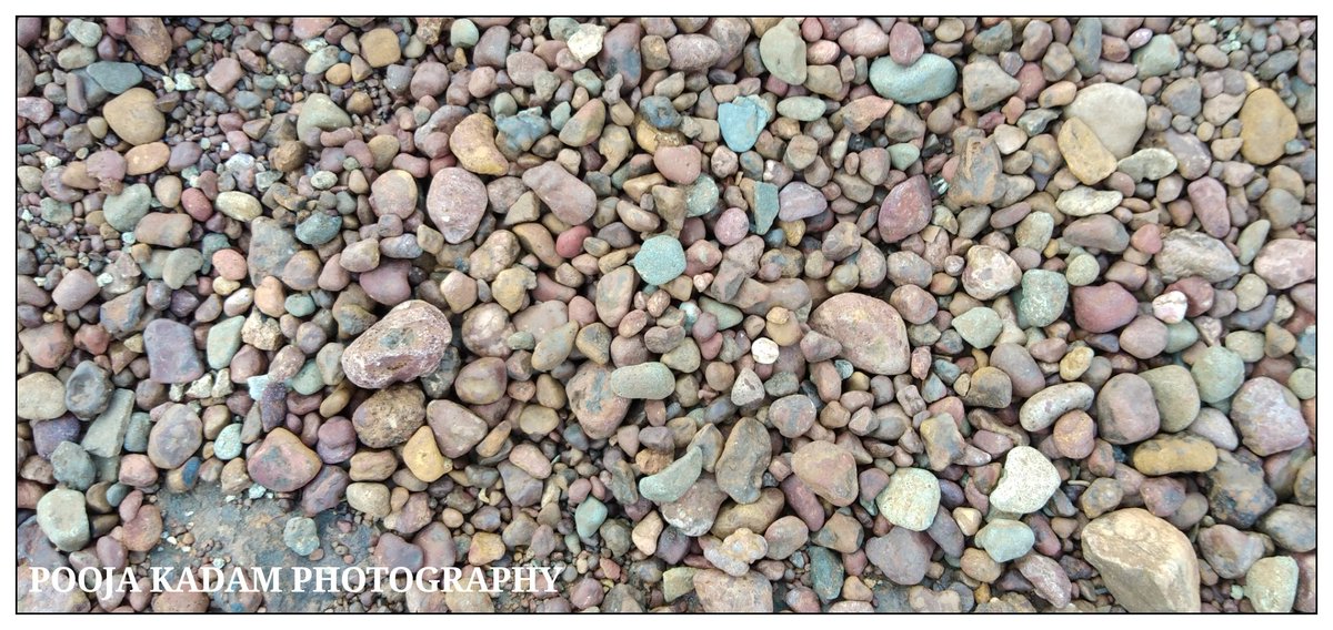 iampoojakadam's tweet photo. #photography #photoshoot #dimondsinriver #stonesphoto #stone #colourfulstone #naturephoto #indianphotography #indiannature #commercialphoto #notebookcovers #coverpage #buisness #photographybuisness #photographylovers #ramtirth #kolhapurphotography https://t.co/itTDVCSl9t