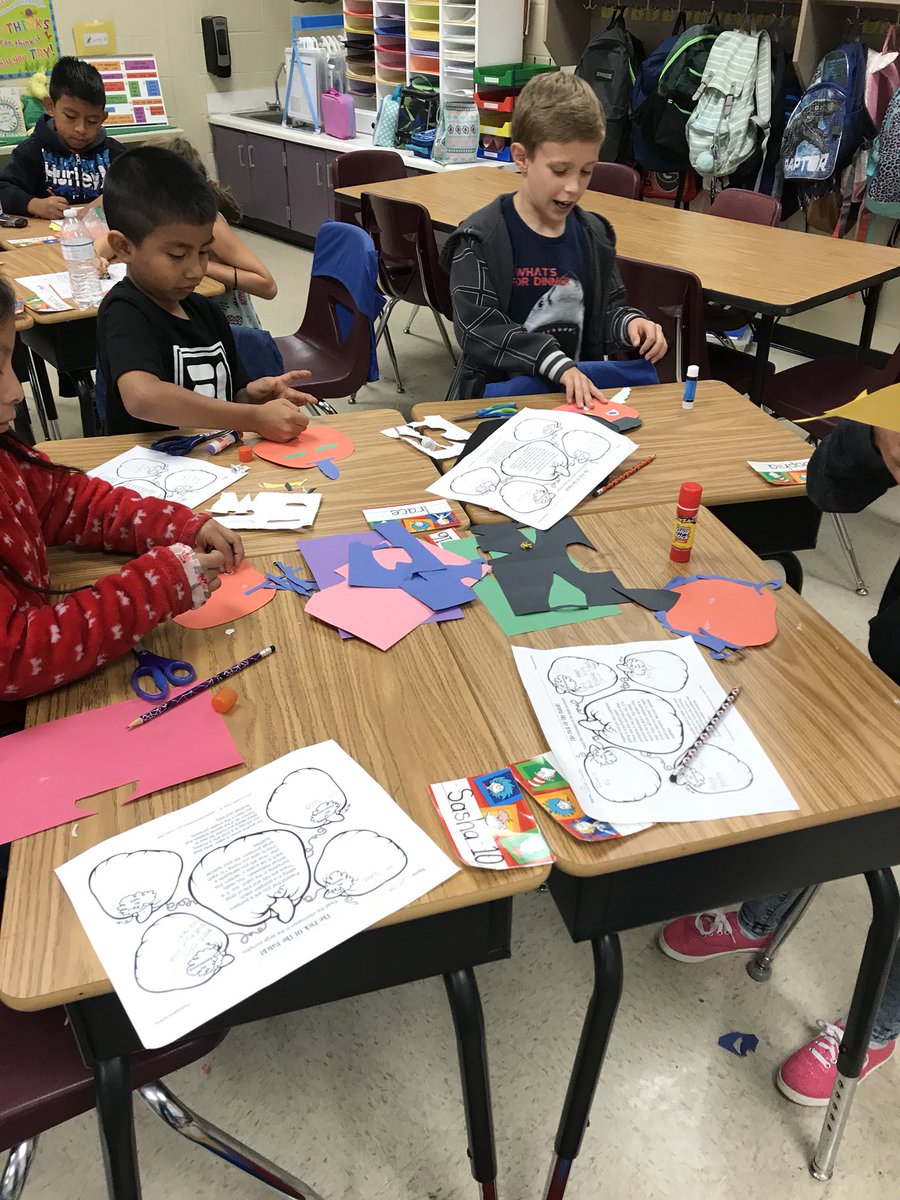 4KochKids's tweet photo. Creating pumpkins for our “Persuasive Pumpkin Patch.” Which pumpkin would you choose? @R_M_Moore_Elem https://t.co/v1y7A4bin0