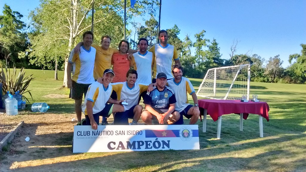 Cnsi Futbol On Twitter Campeon Categoria 40 Club Nautico San Isidro Interclubes2018
