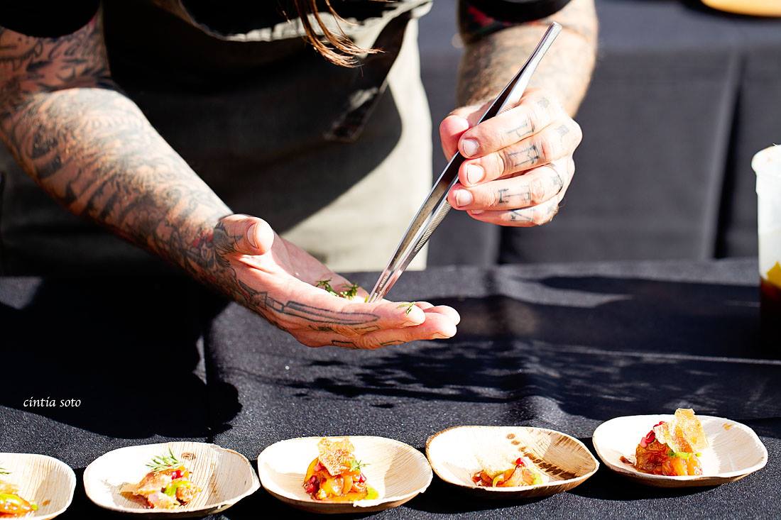 Chef_Works's tweet photo. #WASTEDSD VIP Chef Rob Ruiz of @TheLandWaterCo was the man of the hour. Internationally recognized for his work in #sustainability ๐
๐ธ: @cintiasotoz
#ChefWorks #FindTheFork #KitchensForGood https://t.co/SsxdekO1bL