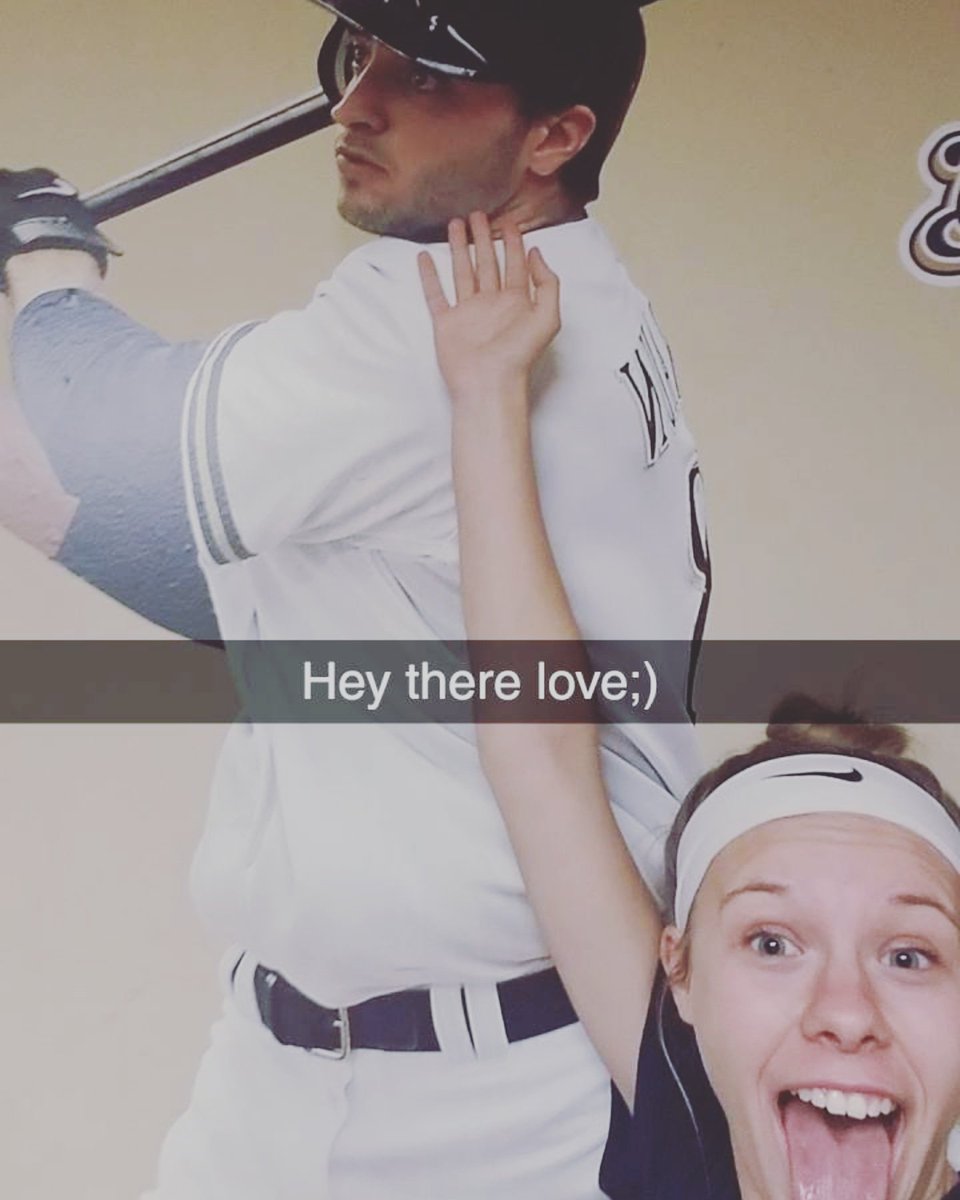 The_Signgroup's tweet photo. Go Brewers! Undoubtedly Ellenore's favorite guy!! #OurCrewOurOctober #ryanbraunisthebest #milwaukeebrewers https://t.co/fjYyrU41qR