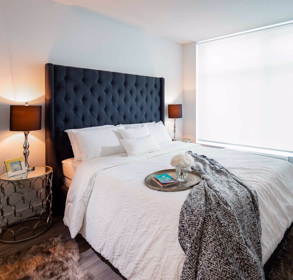CapResidences's tweet photo. Rentals with a new level of luxury that will wow you. All new modern suites with great features and finishes. We are pet friendly, have in-suite laundry, concierge, exciting amenity spaces plus much more, and all in an exceptional location.
#capilanoresidences https://t.co/ConttxV3KX