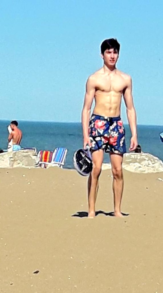 SantilanJuli223's tweet photo. Feriado #Solaso #Playa #Hijos https://t.co/gglF3p9Nq9