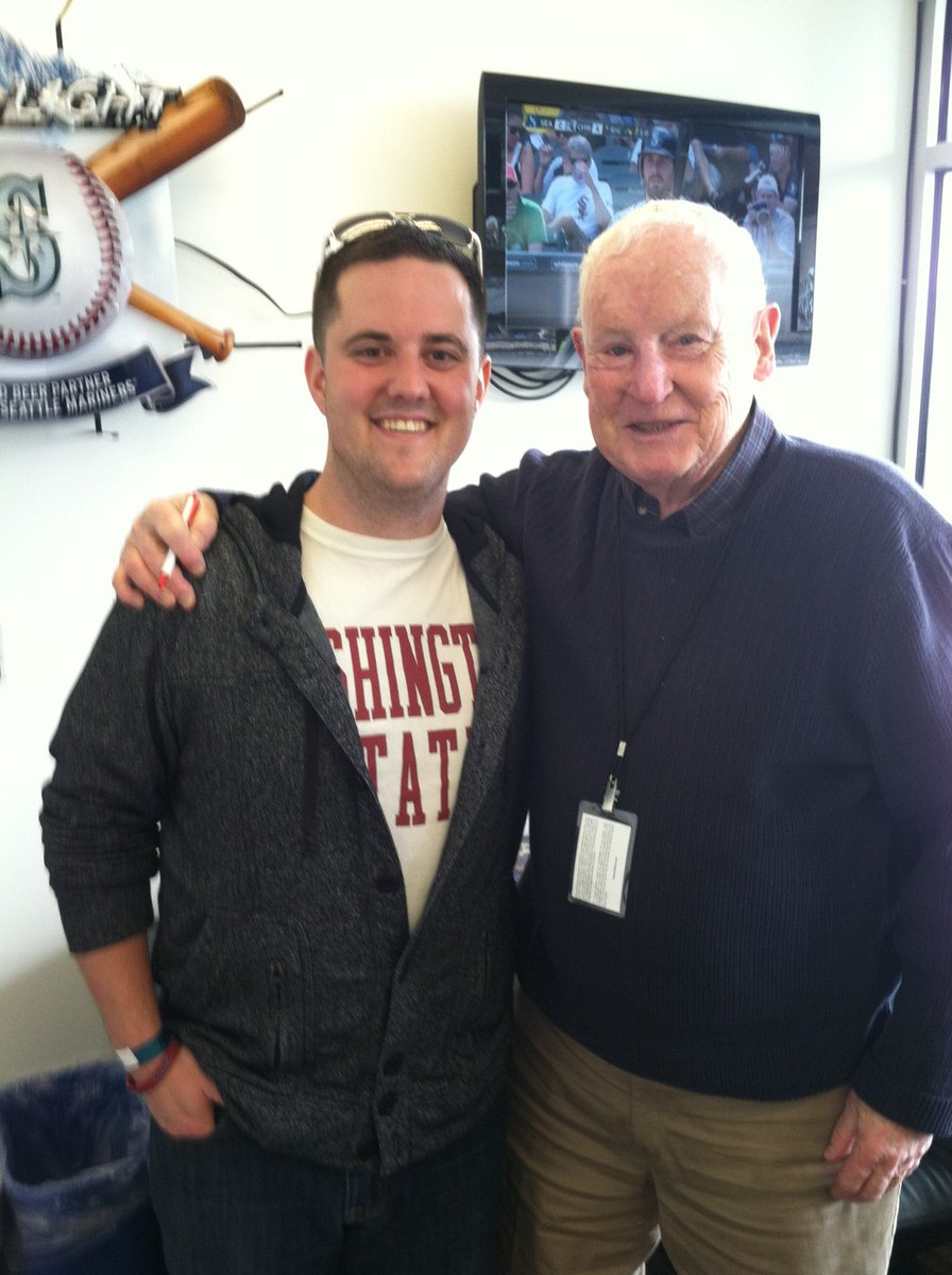 Jeffry_Rhodes's tweet image. Congratulations on your retirement Bob Robertson! Thank you for all that you’ve done for Cougar Nation! #Always #BobRob #GoCougs #Legendary