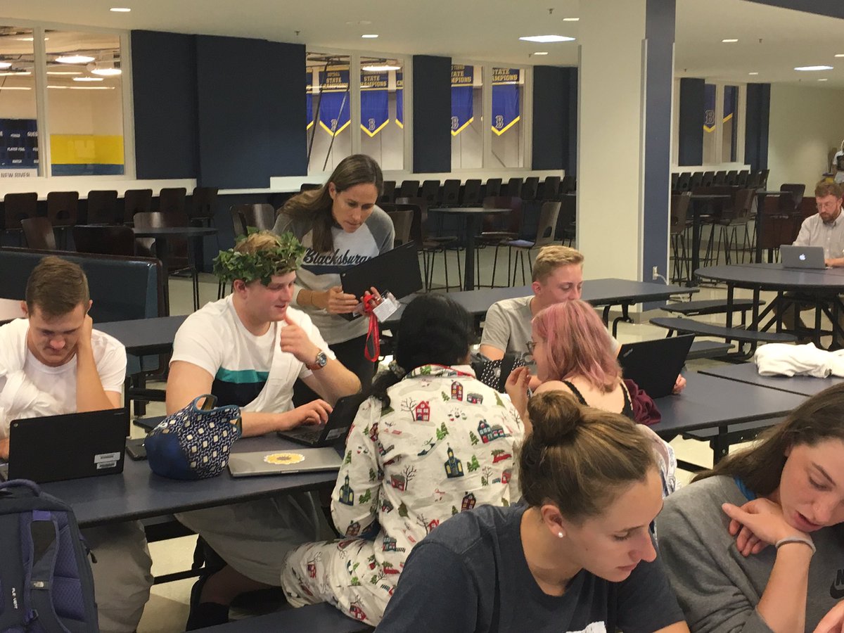 DougWickham's tweet photo. Guidance crew @BburgHSBruins getting #techsauce for going green with college app day! Using Google Dropbox script to save pdf copies of receipts. #WeTechAtBHS #savetrees @mcps_va https://t.co/z4JGp7FAUn