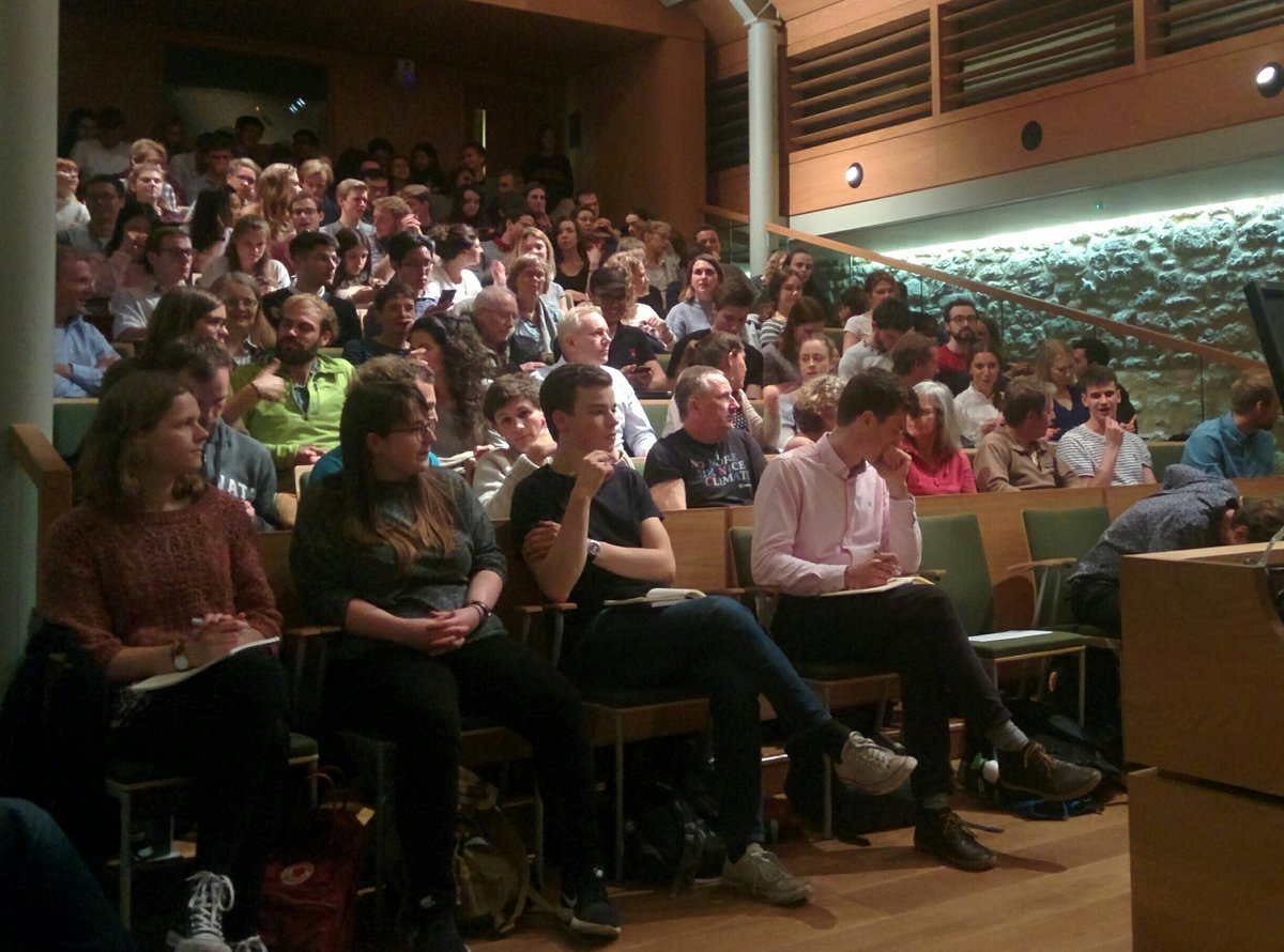 climatekm's tweet photo. Excellent talk by @lorddeben tonight "stop 'Tory' this and 'Green' that... the less party political we are, the more effective we are". 

@OxClimateSoc you rock https://t.co/P4SKAe3Lyu