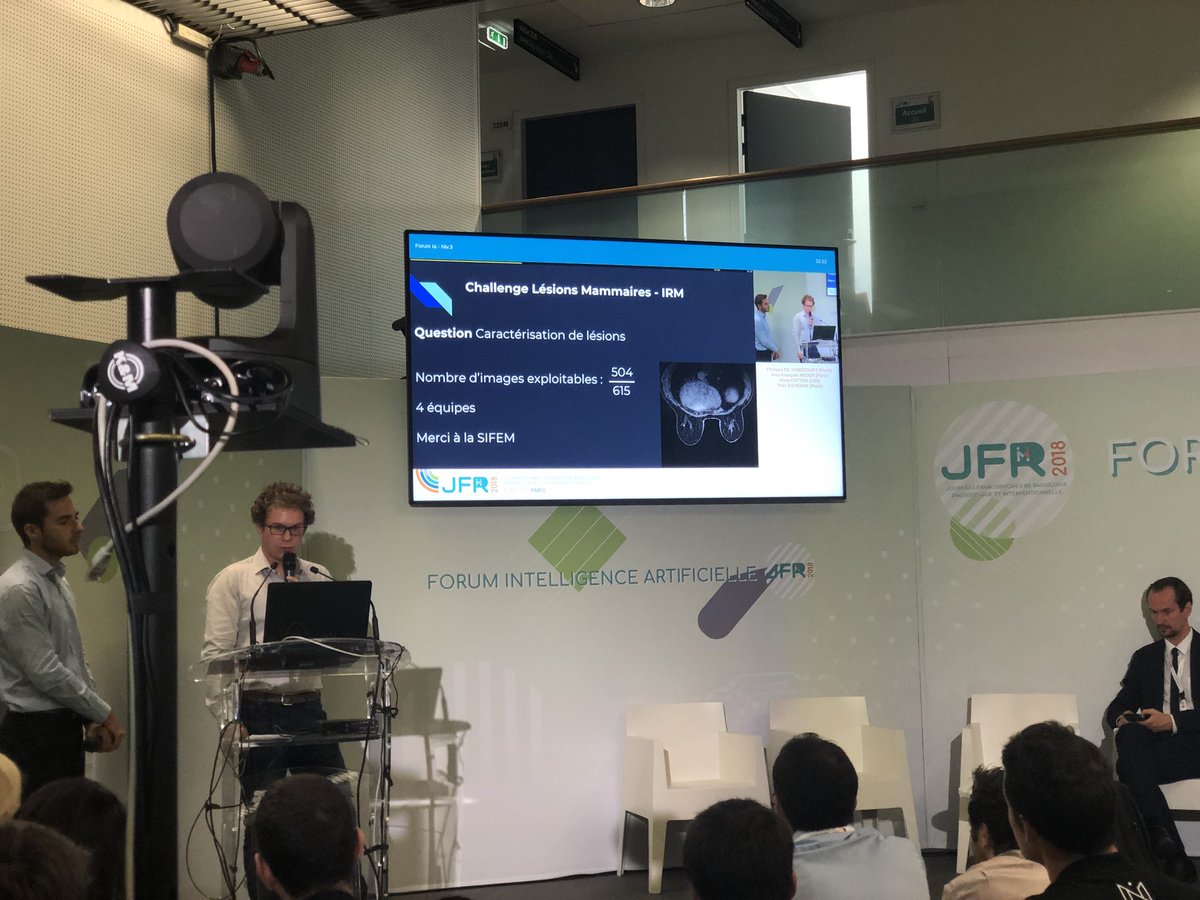 SamahNLP's tweet photo. Avec une petite équipe de 3 profils bien complémentaires #DataBC on est arrivés 2e au #DataChallenge Lésions Mammaires #JFR2018 🎉✌️
Bravo au lauréat @OWKINscience qui a gagné le 1er prix et merci aux organisateurs @PVomecourt @SFRadiologie @GustaveRoussy @centralesupelec 😊 https://t.co/coPmpXXgon