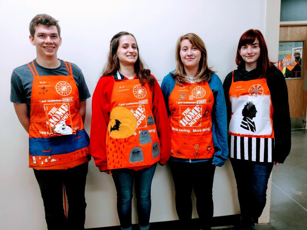 TaylorK_HD's tweet photo. CAM apron decorating contest participants https://t.co/yY3vo9UEbP