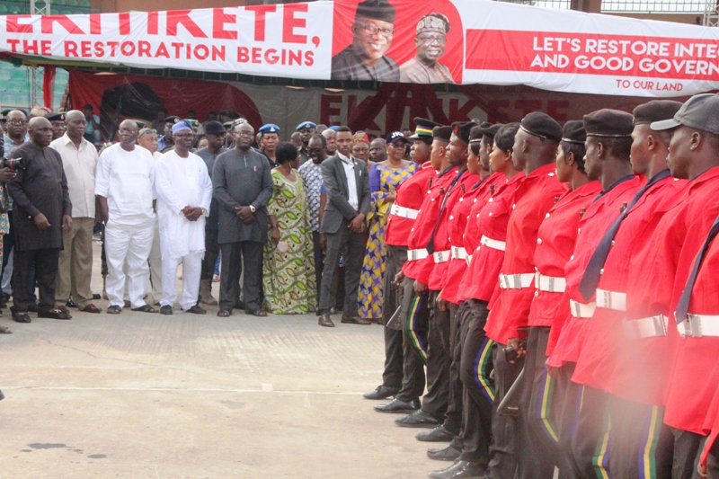 VoteFayemi's tweet photo. Parade Practice for the inauguration with @kfayemi and Erelu @bisiafayemi at the Ekiti Parapo Pavilion, Ado-Ekiti.
#NewDawn #NewBeginning https://t.co/nxXkyqyQcD