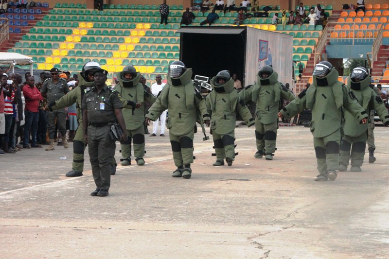 VoteFayemi's tweet photo. Parade Practice for the inauguration with @kfayemi and Erelu @bisiafayemi at the Ekiti Parapo Pavilion, Ado-Ekiti.
#NewDawn #NewBeginning https://t.co/nxXkyqyQcD