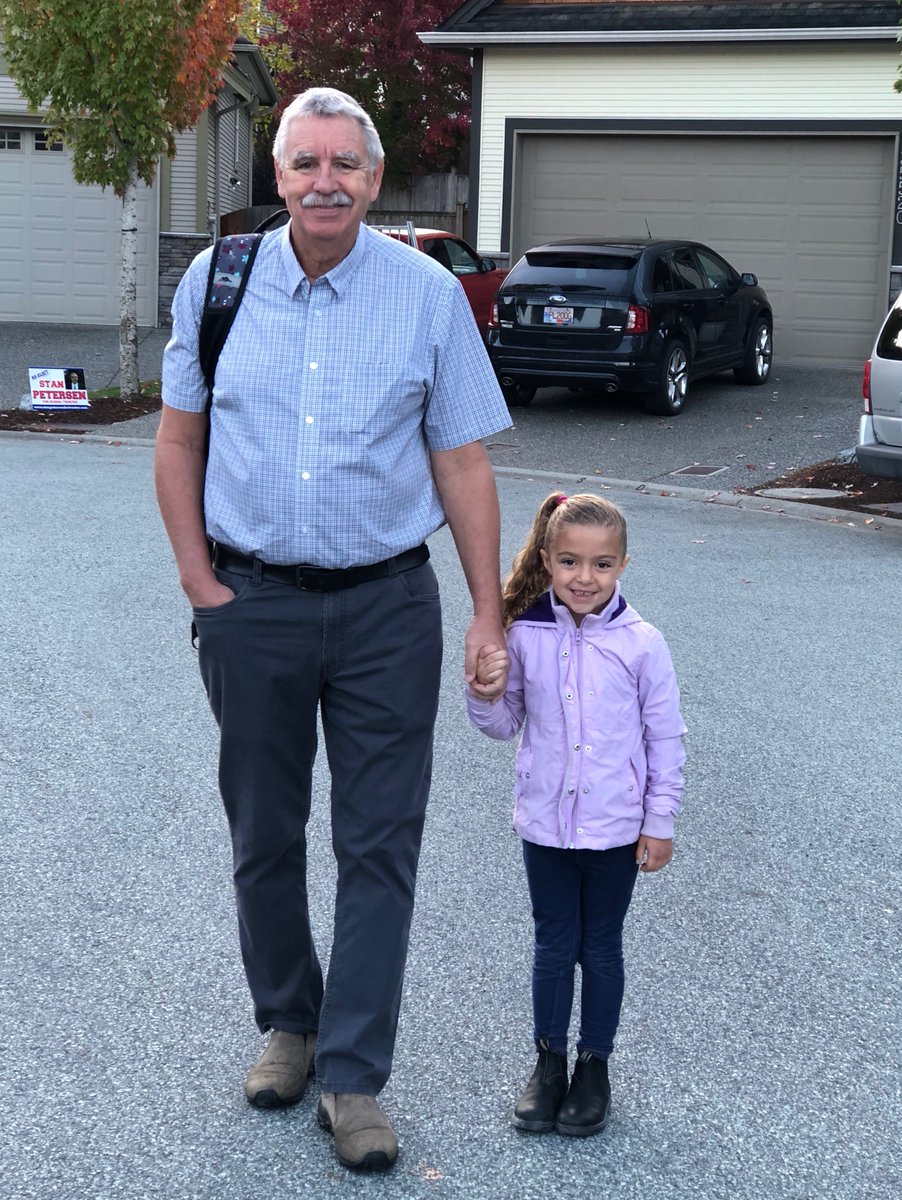 StanforTrustee's tweet photo. @tweeter Walking my granddaughter to kindergarten this morning. Important that we all vote on October 20th to support the education of children in Abbotsford. https://t.co/ksph1dsNVL