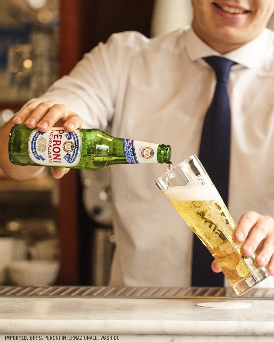 PeroniUSA's tweet photo. Monday has never looked so good. #PeroniStyle https://t.co/7ONXJJXvfs