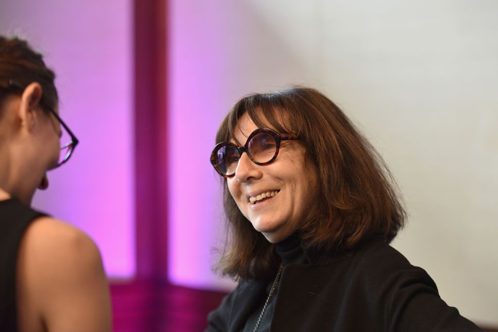 Artist Sophie Calle has enlisted an all star team of 38 musicians—including Pharrell Williams and Bono— to record an album in memory of her late cat 🐱. http://bit.ly/2Ciaply