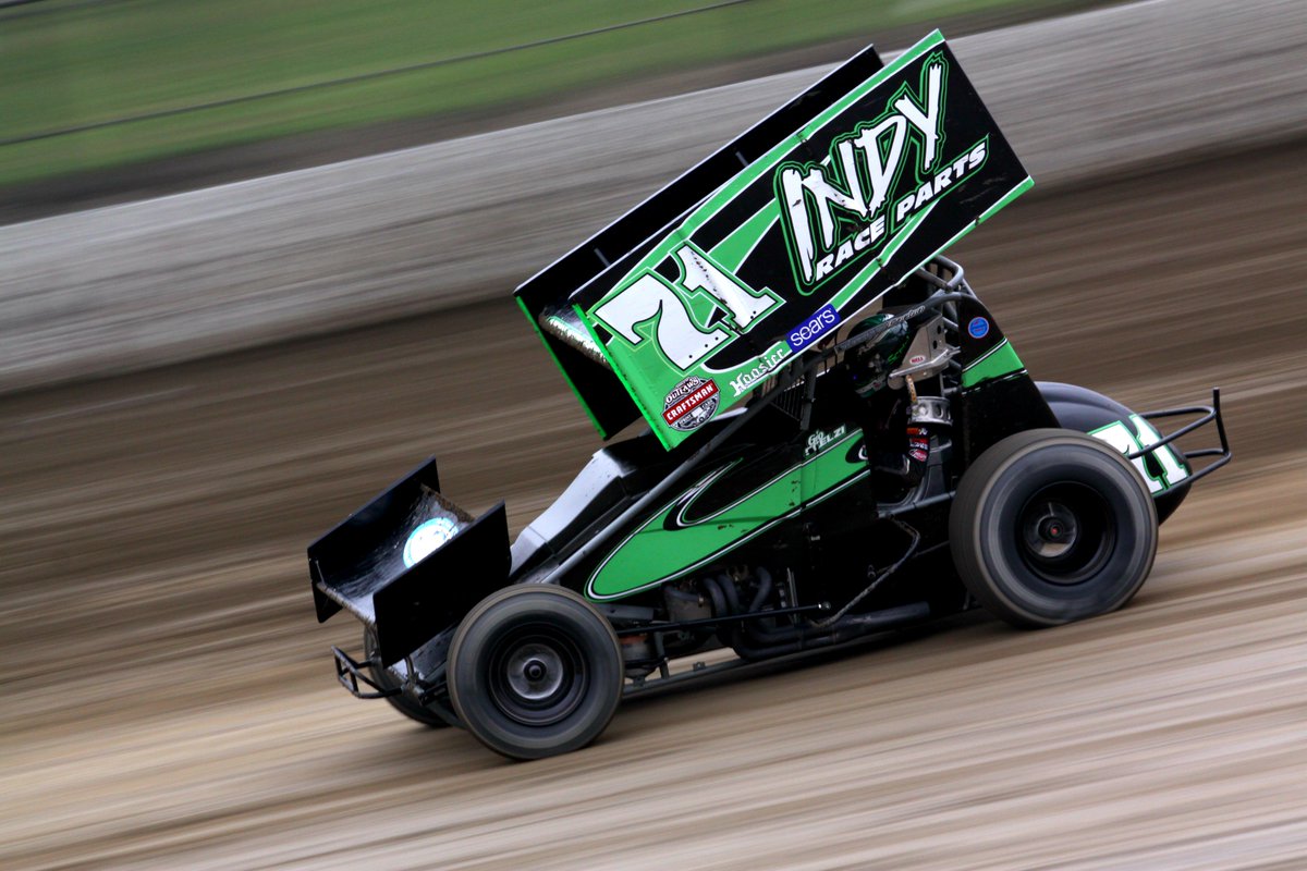 TheRic5150's tweet photo. Shot I got of @GioScelzi @EldoraSpeedway #LastCallForThemAll https://t.co/ETTMVdUK6z