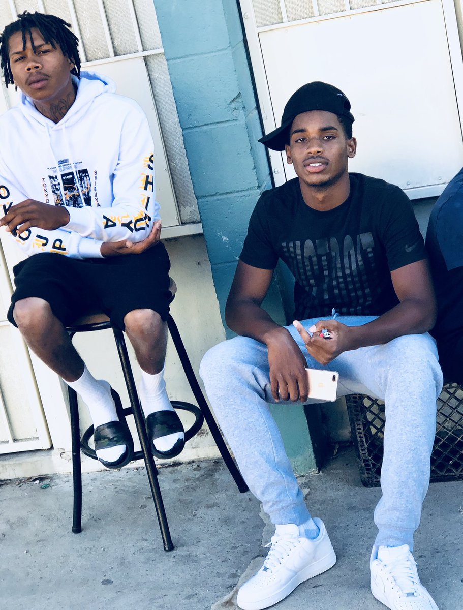 MrBandManReal's tweet photo. My Crother 🚫🧢 https://t.co/AJKAaYUbRI