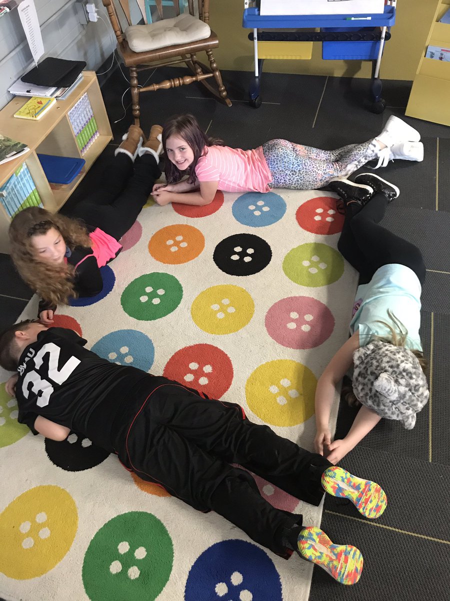AmieGraybill's tweet photo. We played a little game of formations in 2nd grade today. #classbuilder #kaganbuildscommunity https://t.co/L5Grjaycbd