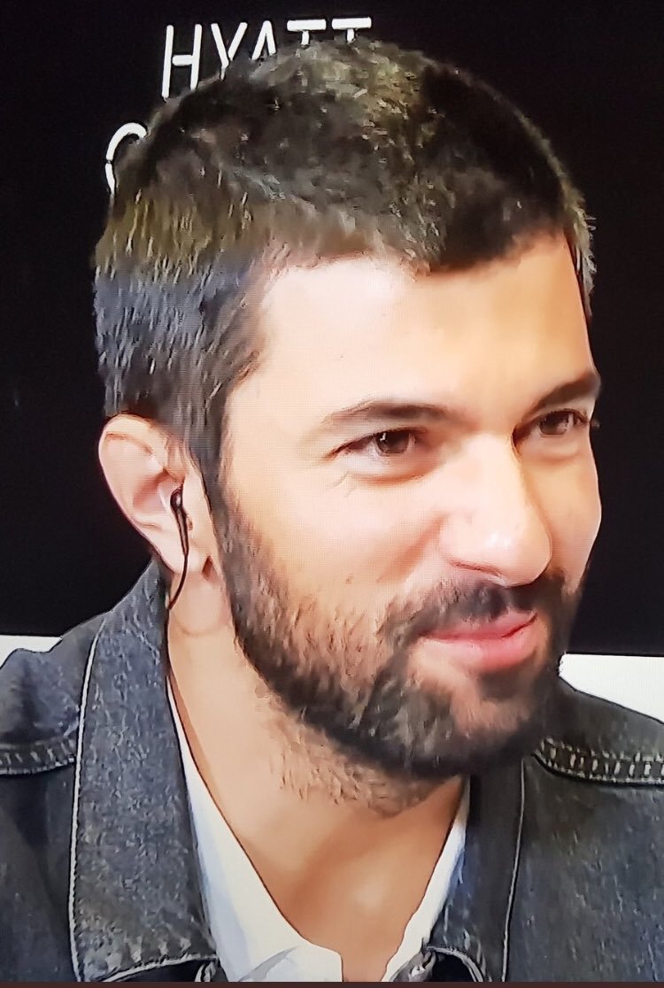 ErnesTorresG's tweet photo. Muchos de los fracasos en la vida son de personas que no se dieron cuenta lo cerca que estaban del éxito cuando abandonaron.

#AmorYDineroTv https://t.co/LdRQkxEm8h