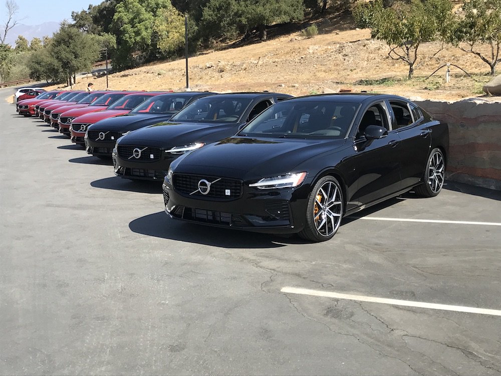 carlistdotcom's tweet photo. 2019 #volvo #s60 #phev One of the first things a @volvocars executive said is that this is a "huge moment for us." He was talking about the 2019 #VolvoS60 #luxury sports sedan. I could not agree more.
https://t.co/0Li4Jle7Cd https://t.co/YptsIdW2IN