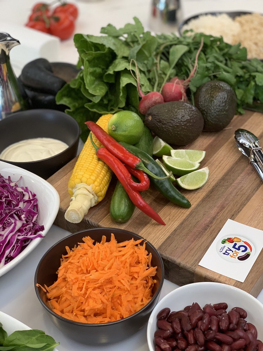 aliceinframes's tweet image. I’m at the launch of @NutritionAust’s #Tryfor5, where the message is: Small Changes, Big Gains 💪🏻
I have a feeling there’s a #Masterchefau-style challenge coming up, and I’m only a little bit triggered 😳 #themorethingschange