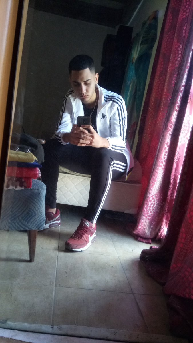 Davidjaraa1's tweet photo. En una de esas la subo a Ig🤔🤔 https://t.co/8WulH8Ova6