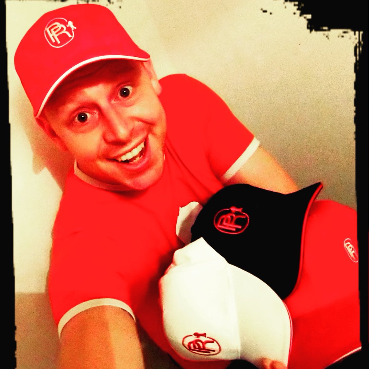 philreidcomedy's tweet photo. New Official Phil Reid Comedy caps are in and a massive #ThankYou to @EthicStar for supplying these beauties!
What do you think? 🤩🤩
#brand #logo #merchandise #comedy #BigLogo #SmallLogo #RedWhite #WhiteRed #BlackRed #NavyWhite https://t.co/D0ucHOenbB