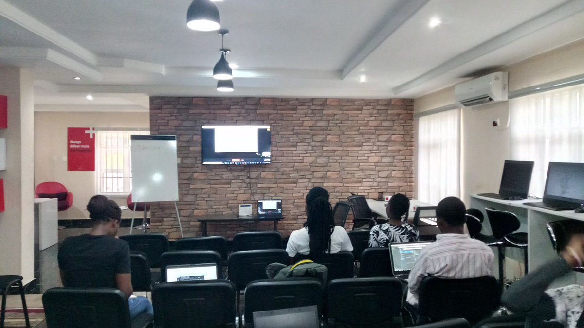 gdgibadan's tweet image. Flutter Study Jam last month: pictures #flutterStudyJams @flutterio
