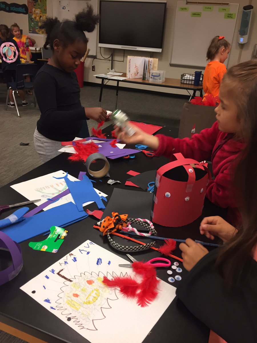 LisaSTEAMs's tweet photo. How would you keep a snake off of your head like Rosie Revere, Engineer? #PantherEngaged @BeckyAckerman83 @PKESAdmin @PKESAP @PKESAAP @dacia92 @jfloresteacher https://t.co/dq6vrBGgci