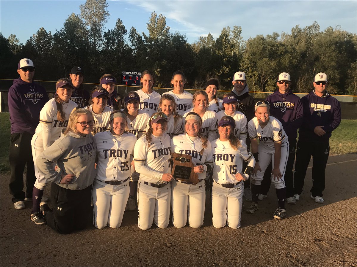 Congratulations to our 2018 Class 4 District 7 Softball Champions! 
<a href="/TBHSSoftball/">Coach Richardson</a>