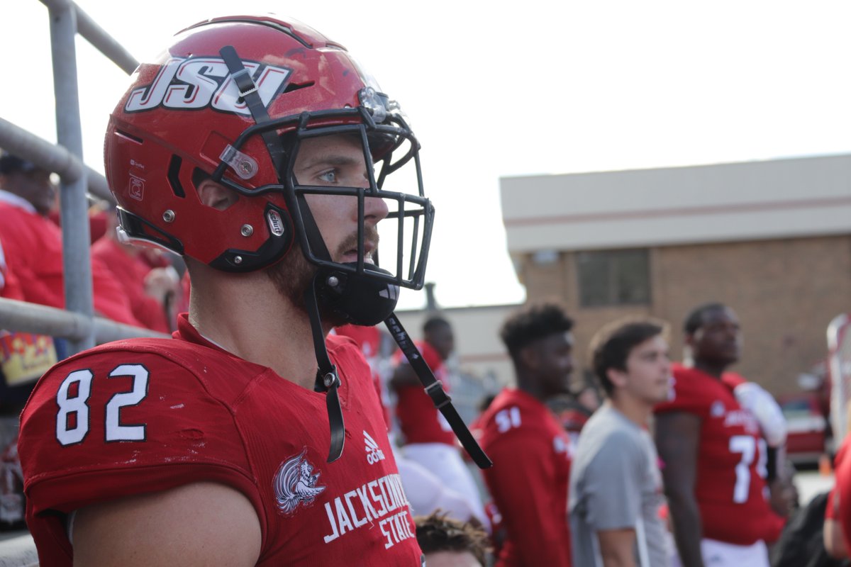 JSUFB_Video's tweet photo. A few pictures from this past weekend's game against EIU 🐓🏈 https://t.co/ZaIKAJ8WE0
