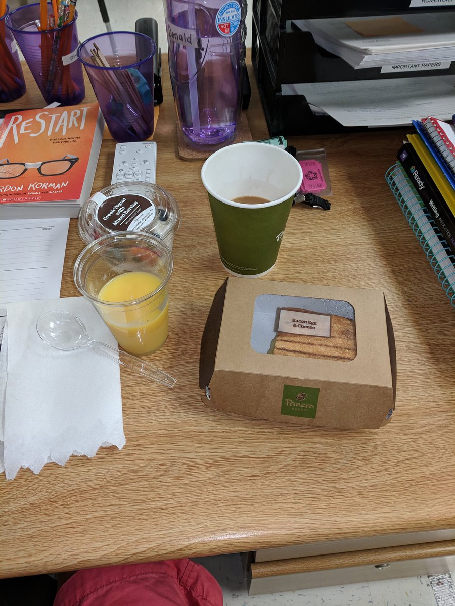 MrDonald1306's tweet photo. How you celebrate the end of the first 9 weeks. Breakfast from Panera. #VCS123 #NewTeacher #TeacherDutyDay #GradesAreDone https://t.co/GRJXJGL0F2