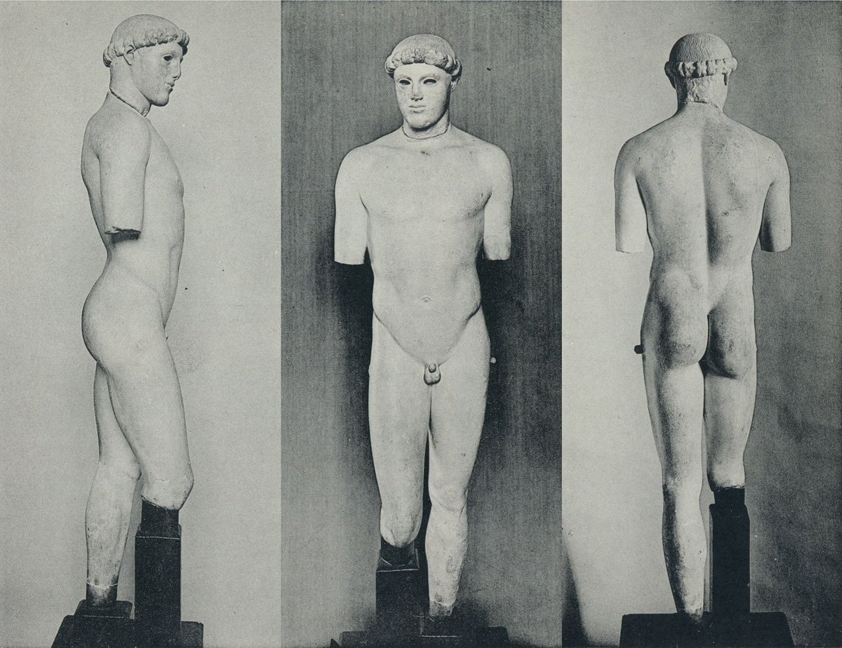 彫刻など立体作品の図版は、正面(前面、後面)と側面(左右もしくは外側面、内側面)が一通りそろっていると位置関係が把握しやすい。フェイディアス、ミケランジェロ、ロダンあたりで四面から撮影された図版を探しているが、なければいつか撮りに行くか。Richter "Kouroi" (1938)より。 