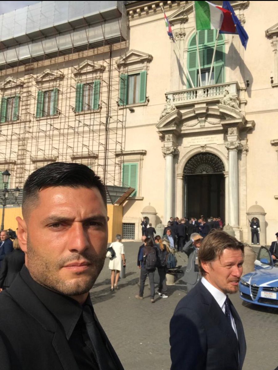AmeliaGoalie's tweet photo. A distanza di 12 anni l’emozione di rivivere il trionfo mondiale e rappresentare l’Italia, insieme a quel gruppo straordinario.

Campioni del Mondo! ⚽️🏆🇮🇹

#roma #Figc120 #campionidelmondo #italia #berlino2006 #marcoamelia #Quirinale https://t.co/VXjhbll9Zx