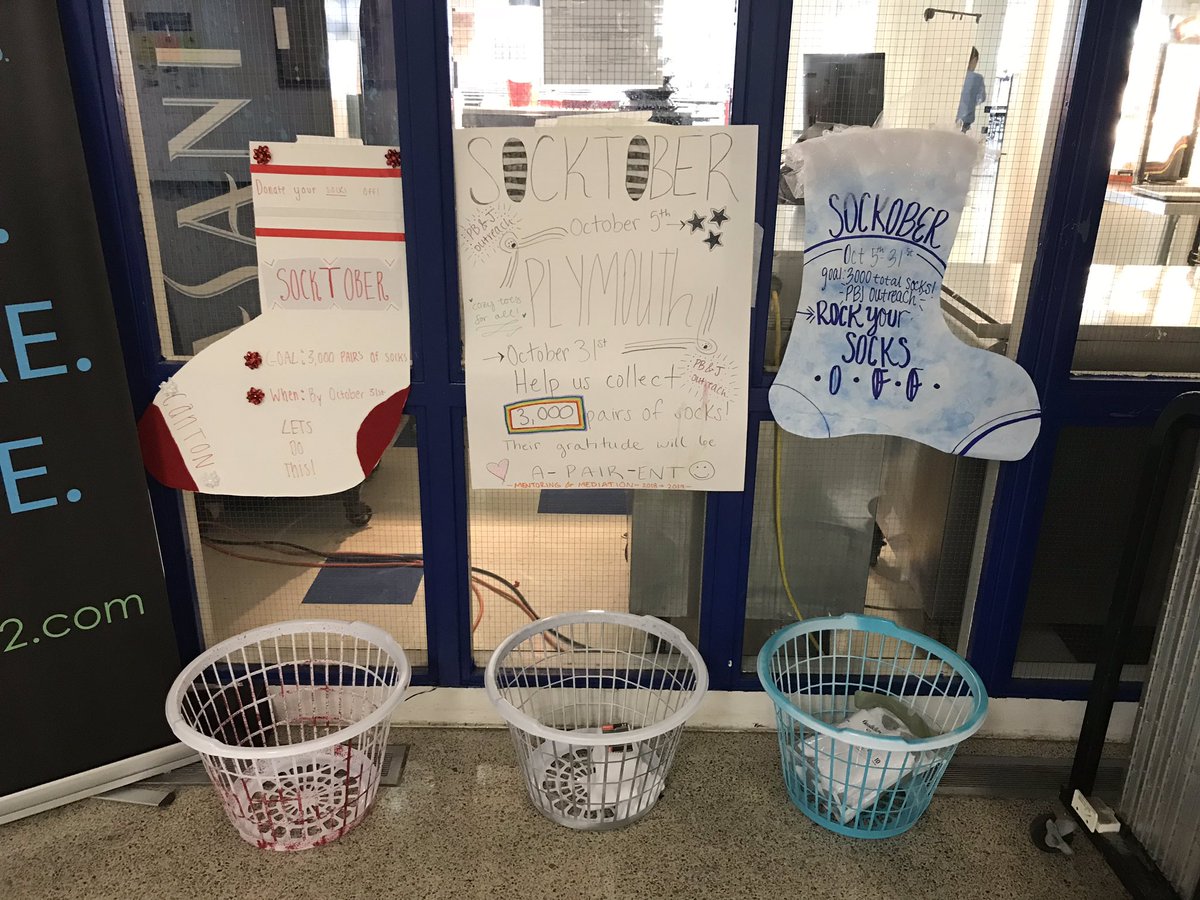 Salem_LinkCrew's tweet photo. Happy Socktober!!! Donate socks for the PB&amp;J outreach! Bins are outside of the cafeteria! Make sure to put them in the blue Salem bin! We’re trying to beat Canton and Plymouth!🔵⚪️🔵⚪️ https://t.co/EDjpCVKeHr