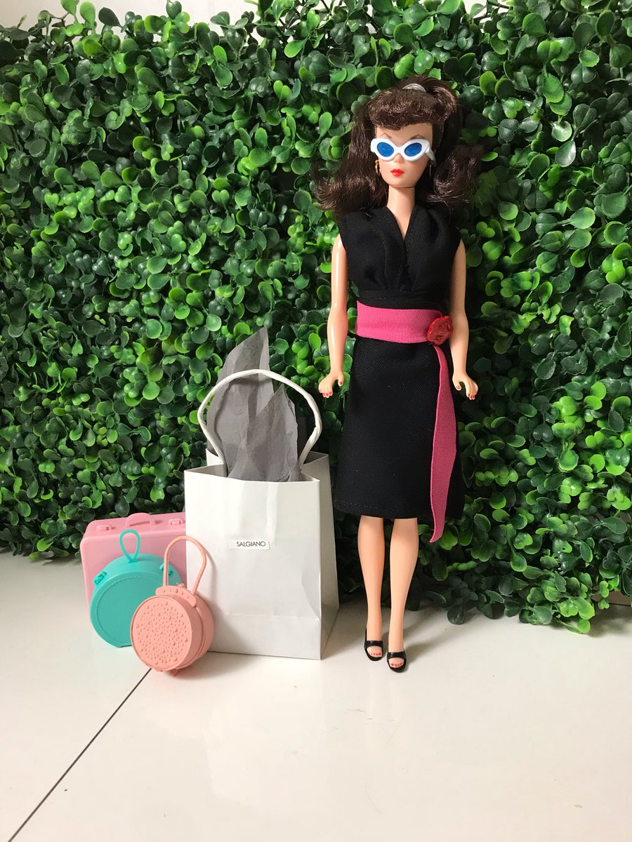 salgiano's tweet photo. BARBIExSALGIANO IN #THATDRESS https://t.co/M2jPo5gv9k