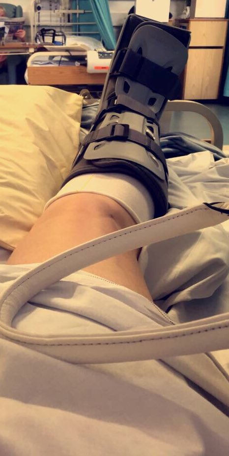Jennieellenrose's tweet photo. Well after 3 days of intense agony I’m finally on the mend. I am extremely thankful to the wonderful  @edalemrt @Buxton_MRT @Derbyshire_CRO and paramedics who quickly responded to the call at Blue John cavern! Only me as a geology student could break my leg down in a cave! https://t.co/OOHDdFe8qz
