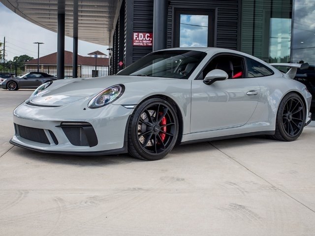 #ForSale! 2018 #Porsche 911 #GT3 | Listed by Porsche North Houston: (auto-hype.com/2018/10/15/use…)
