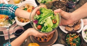 BABenju's tweet photo. Five Easy Ways To Eat Healthier As A Family https://t.co/gy2rMBxZa3 RT @@support4stepdad https://t.co/cZdEGel76T