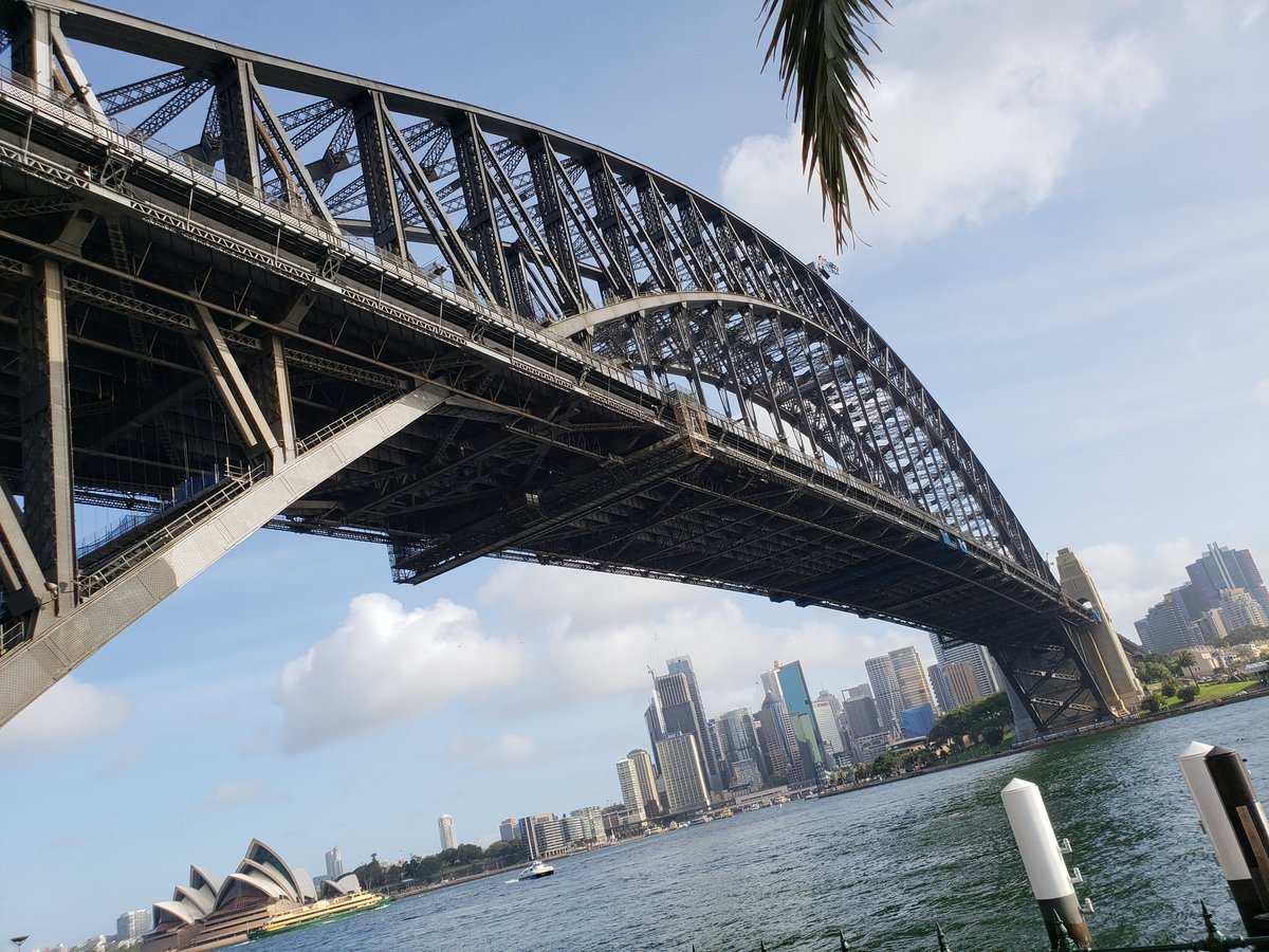 spoonen's tweet photo. Excited to be in one of the most beautiful cities in the world, #Sydney, to keynote at #vForumAU about #Innovation and #CustomerSuccess @VMwareAU @VMwareNZ https://t.co/87KQKx3Kpk