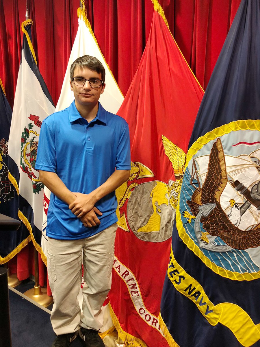 caitscool14's tweet image. What a difference 13 weeks makes. 💙