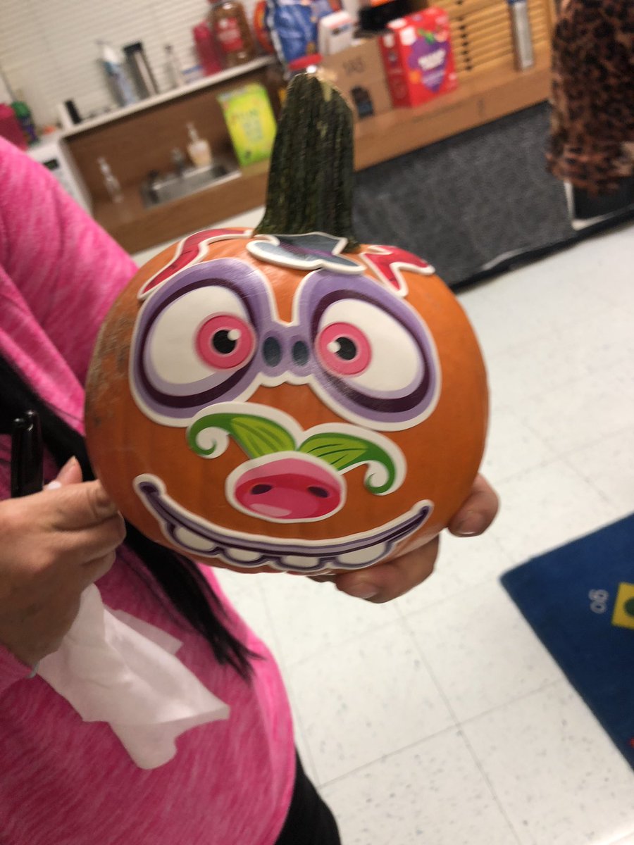 Every afternoon is fun in TK, but silly pumpkins bring even more laughs! <a href="/tcbearden/">Tina Bearden</a> <a href="/WillisENorton/">Willis E. Norton</a> @KarenPollard414 #MilamMemories
