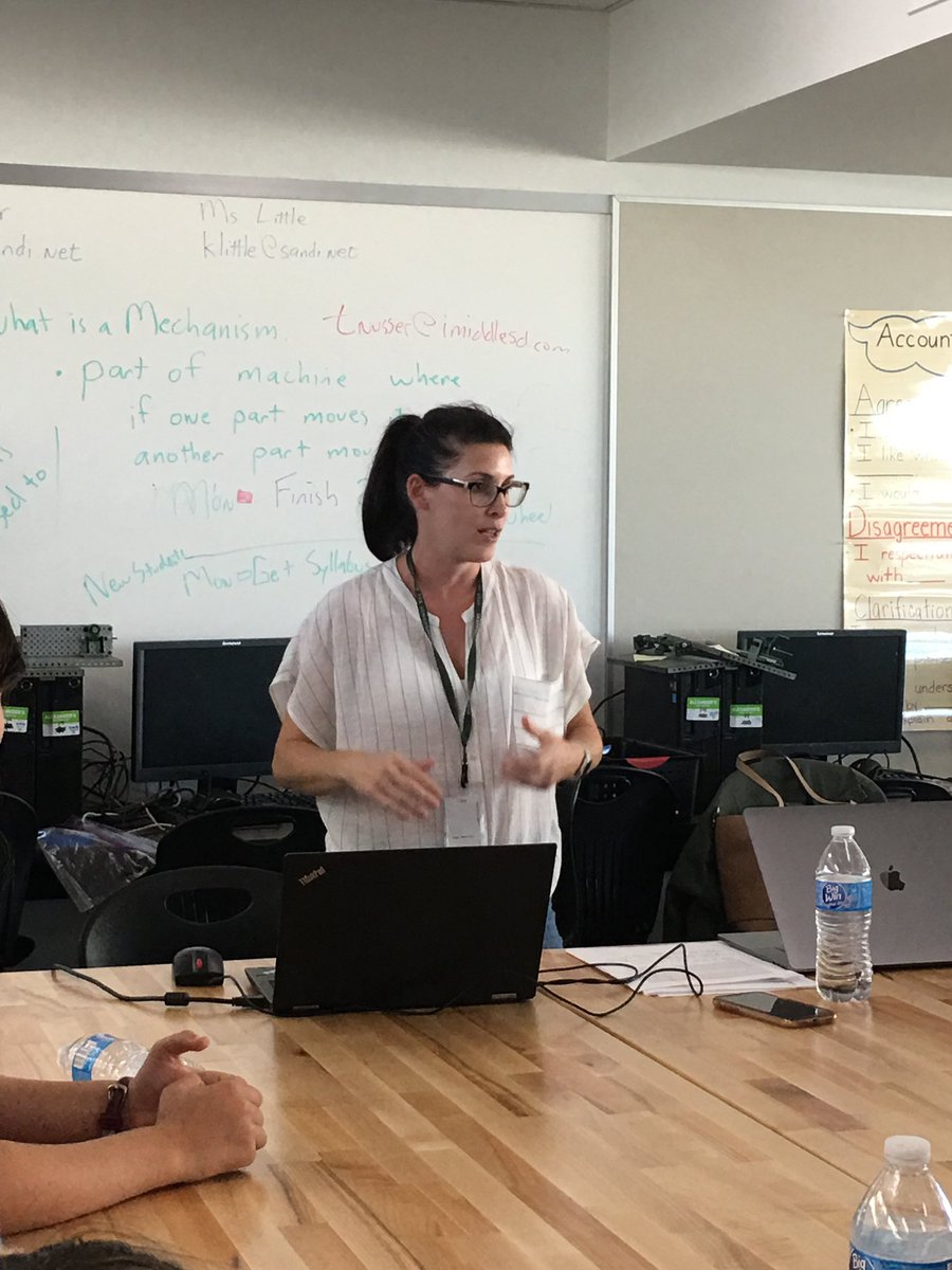 Science_ing's tweet photo. Huge shout out to LXS Scientists DR. @lzeiglerallen from @JCVenterInst for bringing science to the kids of First Lego League (FLL) Robotics teams (6th graders from Longfellow &amp; Roosevelt).  They are working on this year’s challenge: the affects on the human body being in space. https://t.co/LMRAsVnIYs