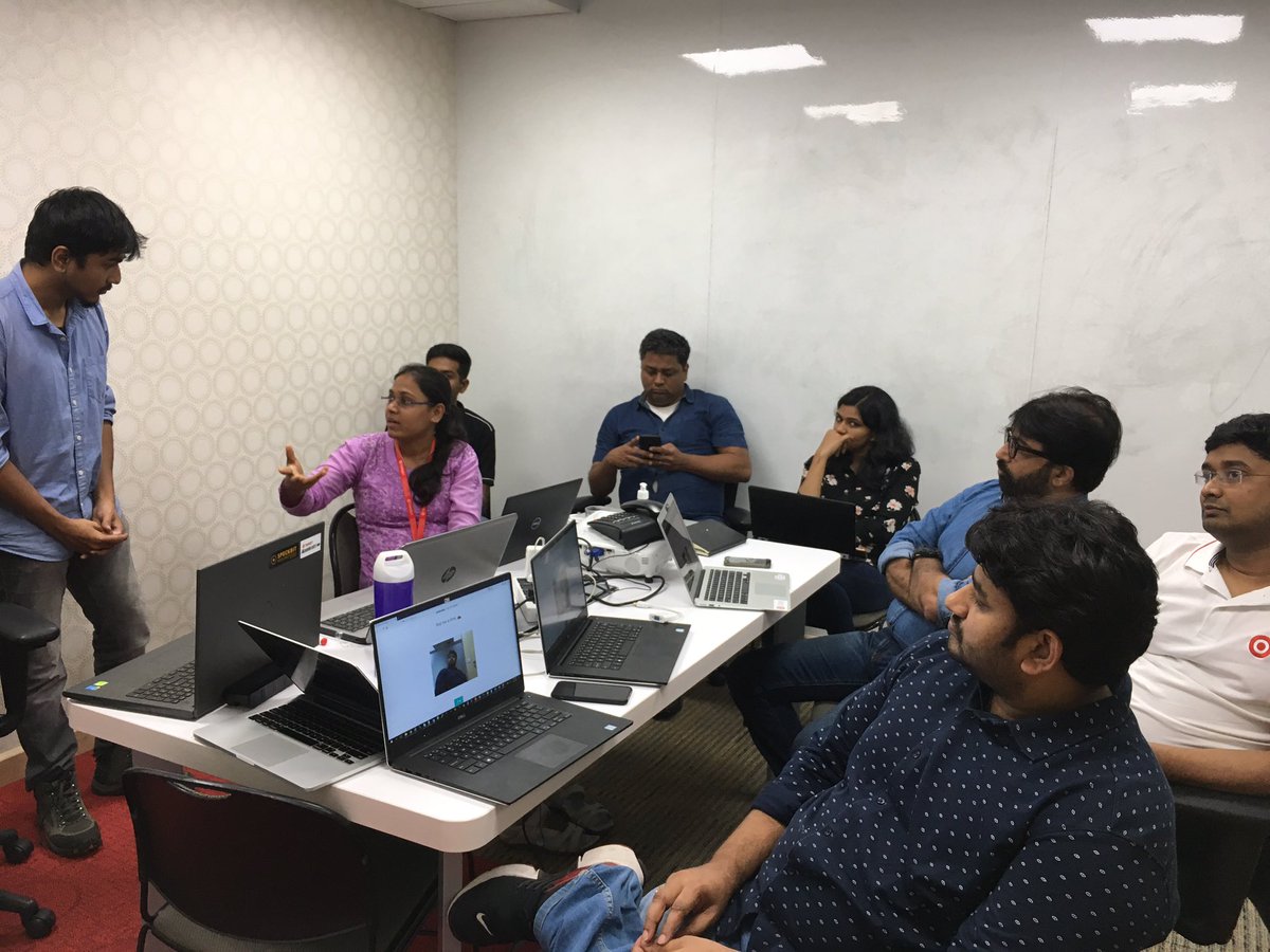 paulfinneyx's tweet image. First small group simulation of @Eder_AI distributed training ops with a set of data scientists. Each laptop became a node in the network contributing unique intelliegence to the model.
😁✌🏻️

#federatedlearning #privateML #Decentralization #secureAI #blockchain