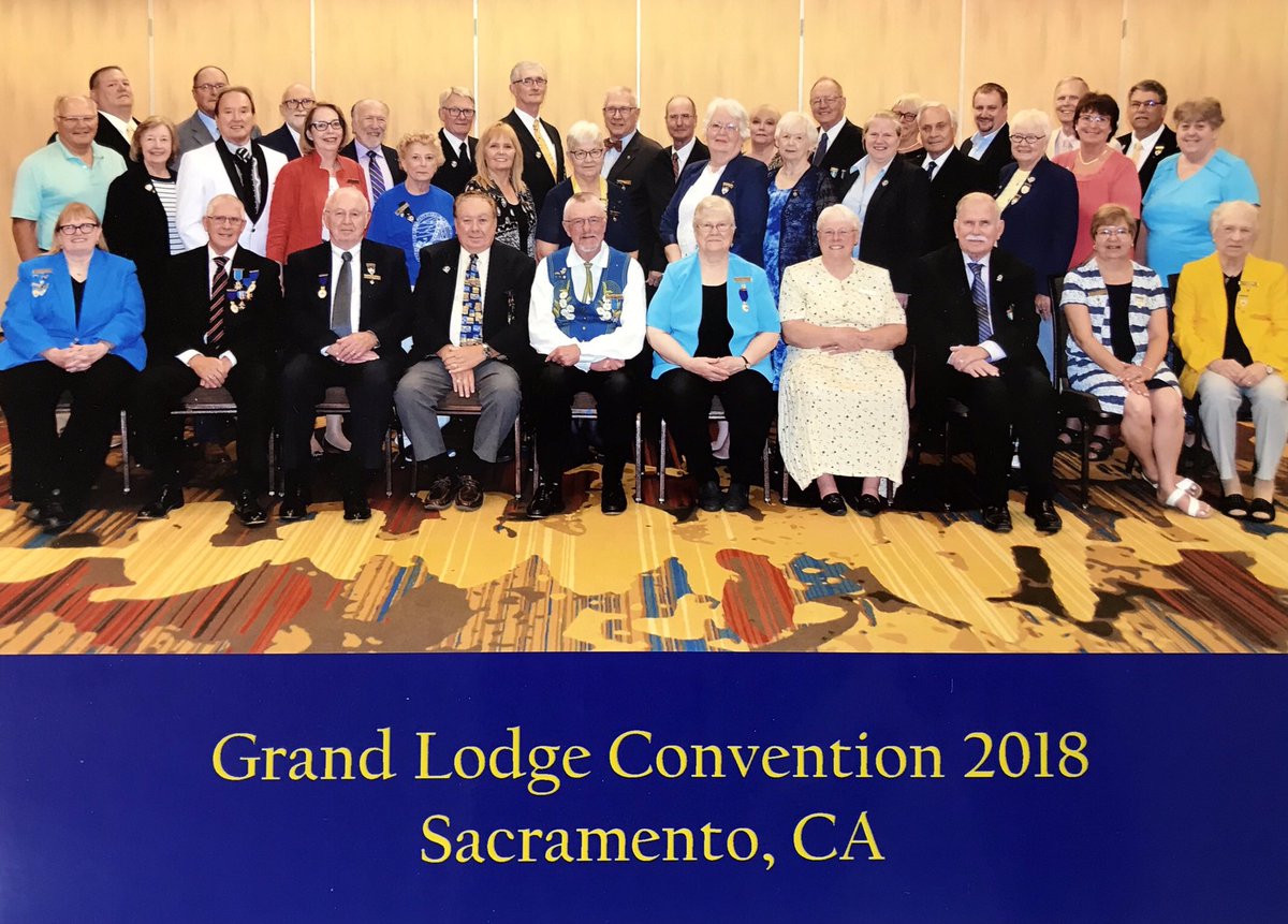 VasaOrderGL's tweet photo. Some Great Group Shots at the Grand Lodge Convention! Were YOU There? #VasaOrder #vasaorderofamerica #vasa #sweden #america #truth #unity #fraternal https://t.co/ECHOpZjUCz