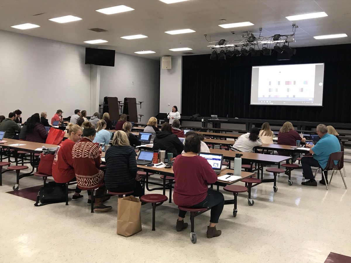 BaileyJCotton's tweet photo. Incredible day of PD at our HSD Google Boot Camp! Thanks to @B_OutoftheBox and the rest of the team @friEdTechnology! #greatday #professionaldevelopment #GoogleEDU https://t.co/OkENGX2BhG