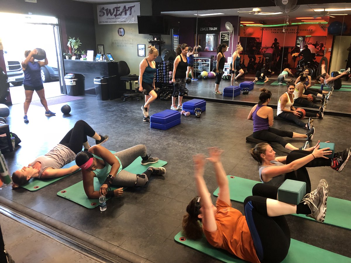 SWEATFitnessCtr's tweet photo. #GutsAndButts at 5:30pm is always a good way to go for your #MondayFunday exercise!
Get #3freeclasses at https://t.co/knic89mKn7 &take fitness up with Michele!😚
#SWEAT #Stockton #California #fitness #workout #exercise #getfit #fitfam #abs #booty #MondayMotivation #Gains #Fit https://t.co/KFZIfrQPqg