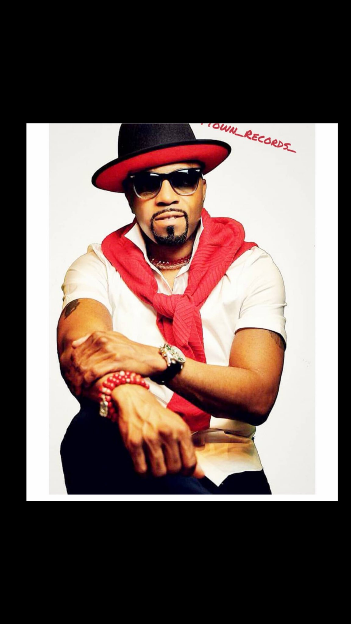Happy Birthday to Teddy Riley. Music pioneer         