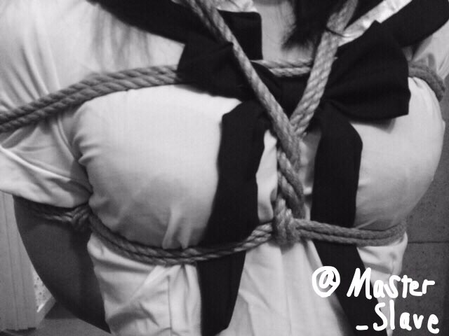 Master__Slave's tweet photo. わりと上手く縛れてますね
#奴隷 #主従 #SM #緊縛 https://t.co/Rm5o7rKNnG