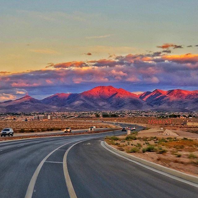 NY2Anilao's tweet photo. "A bend in the road is not the end of the road... unless you fail to make the turn." ~unknown~
*
*
*

#hendersonNevada #ig_beautifulamerica #ig_northamerica #just_unitedstates #igs_america #GlobalCapture #main_vision #ig_colors #earth_shotz #instaAmici #… https://t.co/HvmU0PTagb https://t.co/mDpWkNKePO